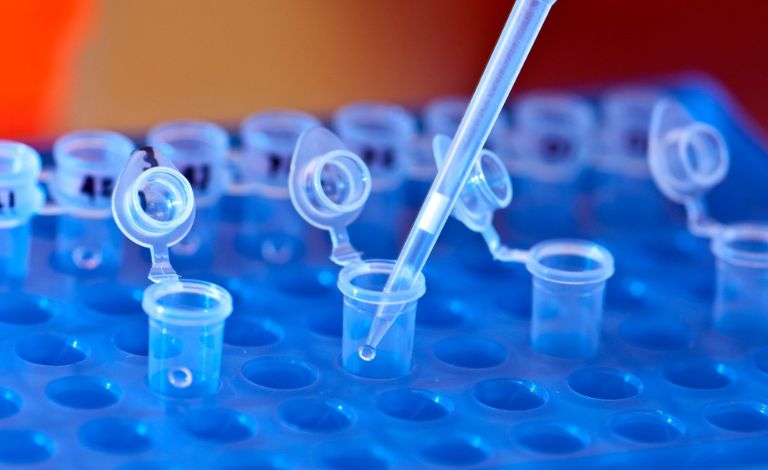 Xét nghiệm ADN Lâm Đồng sử dụng mẫu sinh phẩm nào?